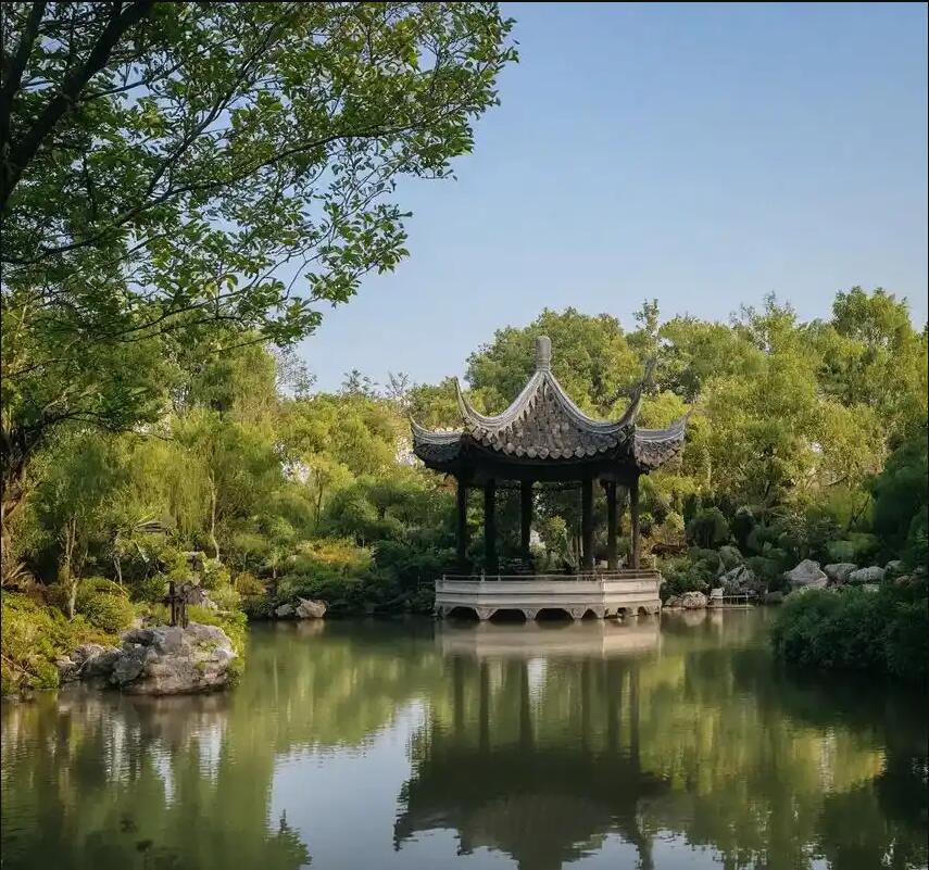 中区腐朽餐饮有限公司